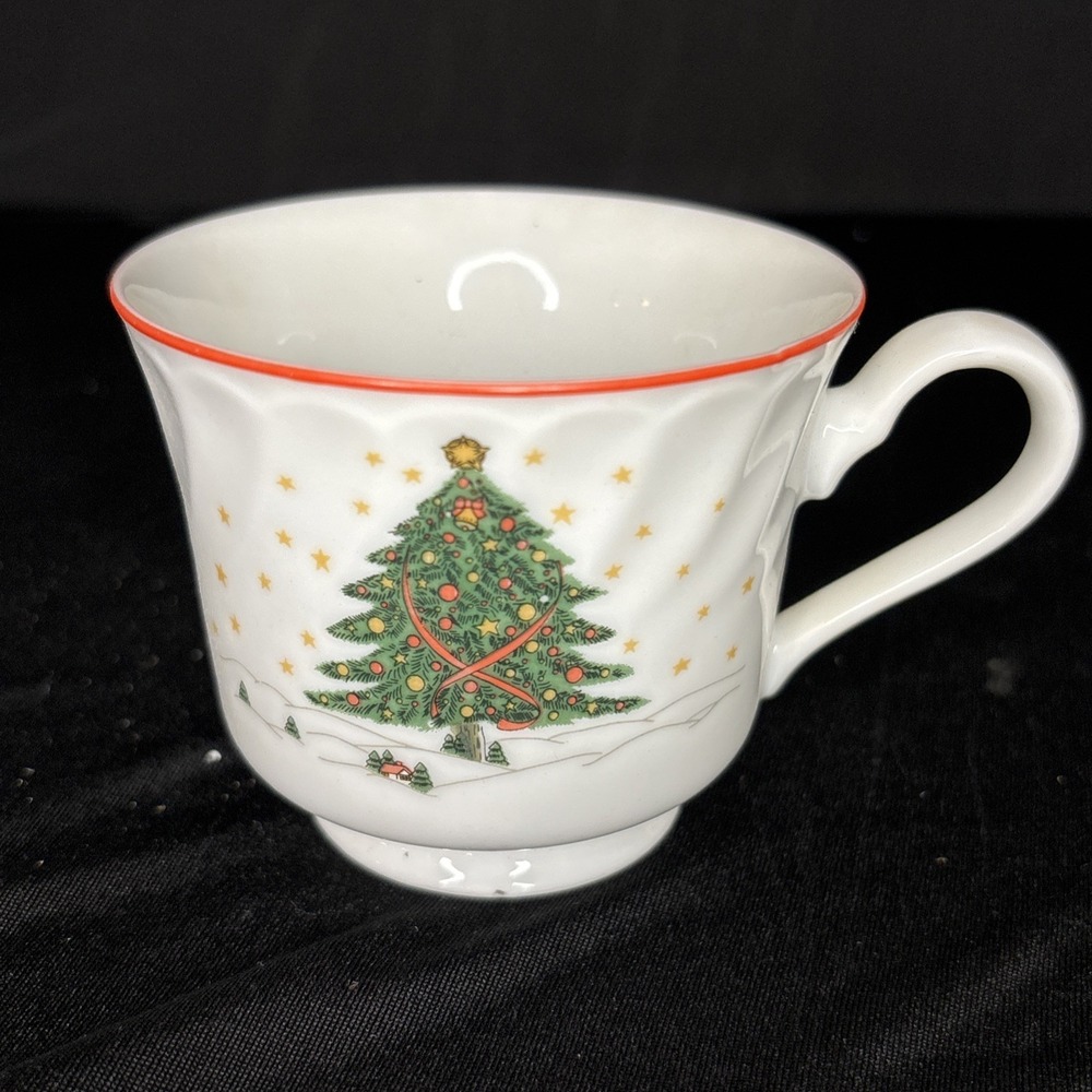 Kopin Christmas Pleasure Scalloped Red Trim Cup X1